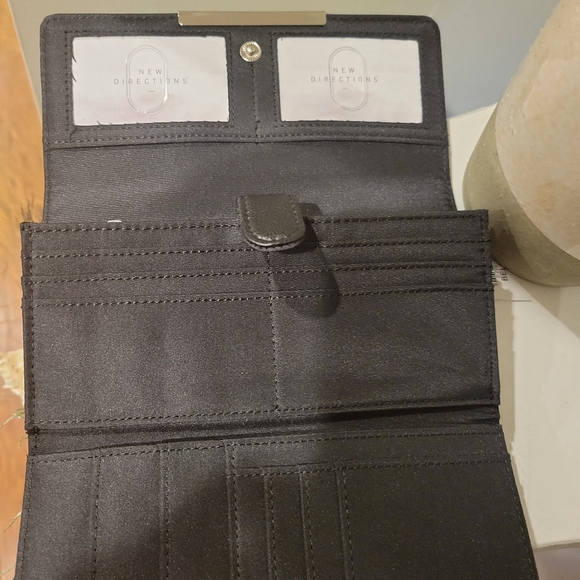 Wallet - Picture 3 of 4